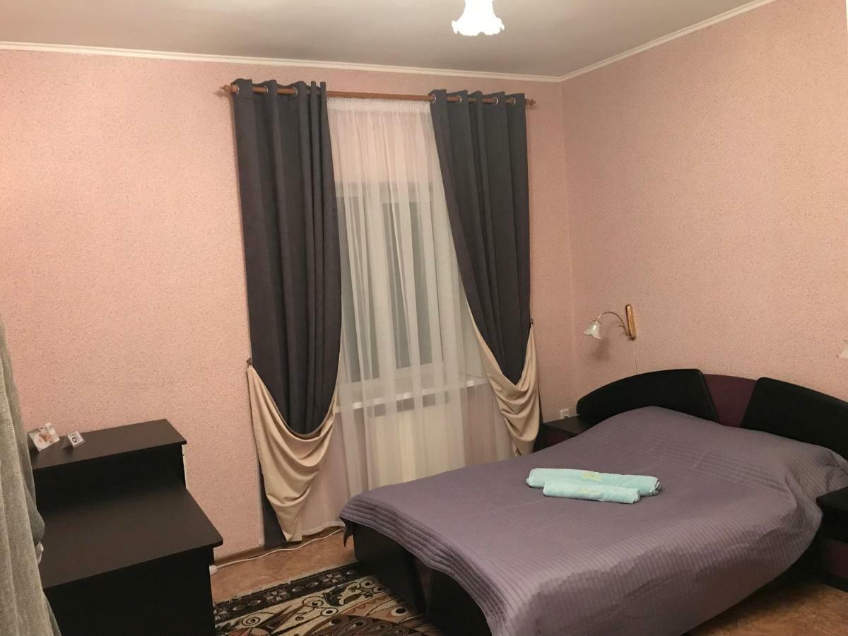Отель "Natali" Mîkolaiiv Exterior foto